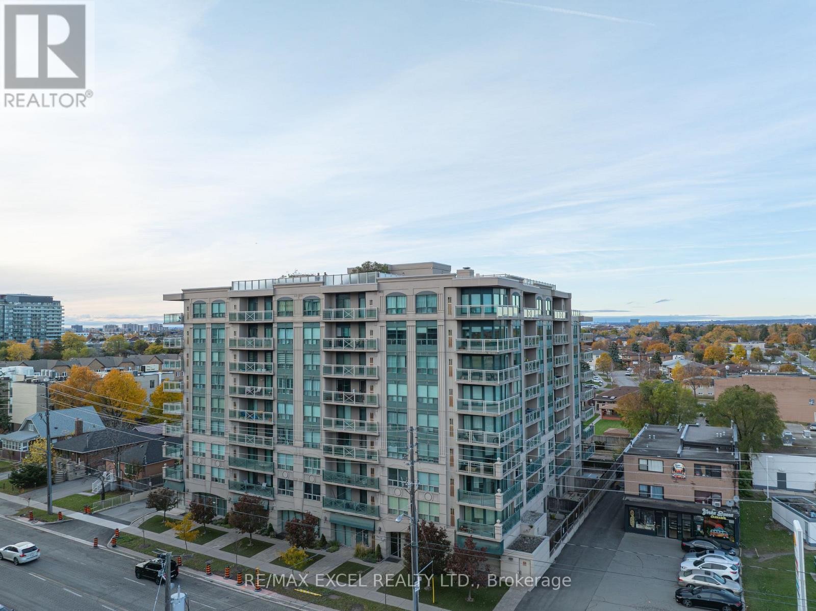 












711 - 920 SHEPPARD AVENUE W

,
Toronto (Bathurst Manor),




Ontario
M3H0A2

