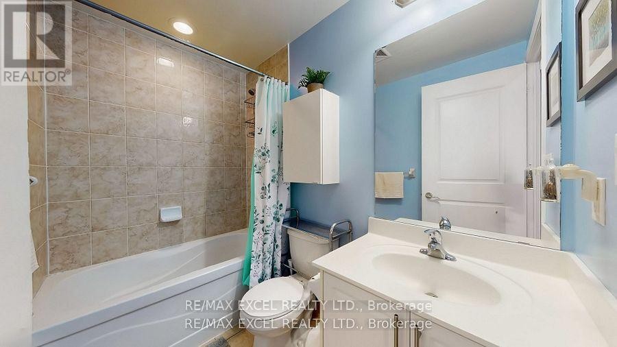 












1204 - 135 WYNFORD DRIVE

,
Toronto (Banbury-Don Mills),




Ontario
M3C0J4

