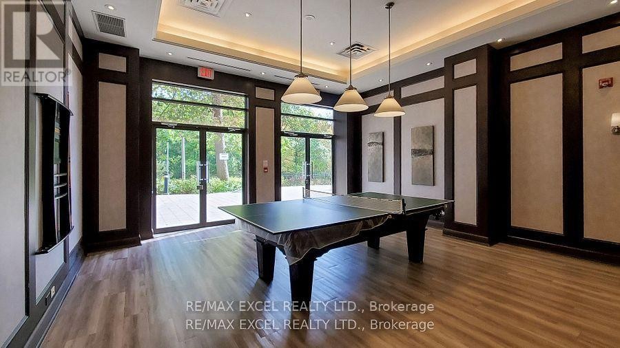 












1204 - 135 WYNFORD DRIVE

,
Toronto (Banbury-Don Mills),




Ontario
M3C0J4

