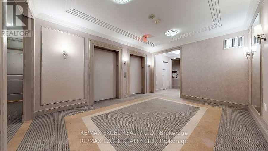 












1204 - 135 WYNFORD DRIVE

,
Toronto (Banbury-Don Mills),




Ontario
M3C0J4

