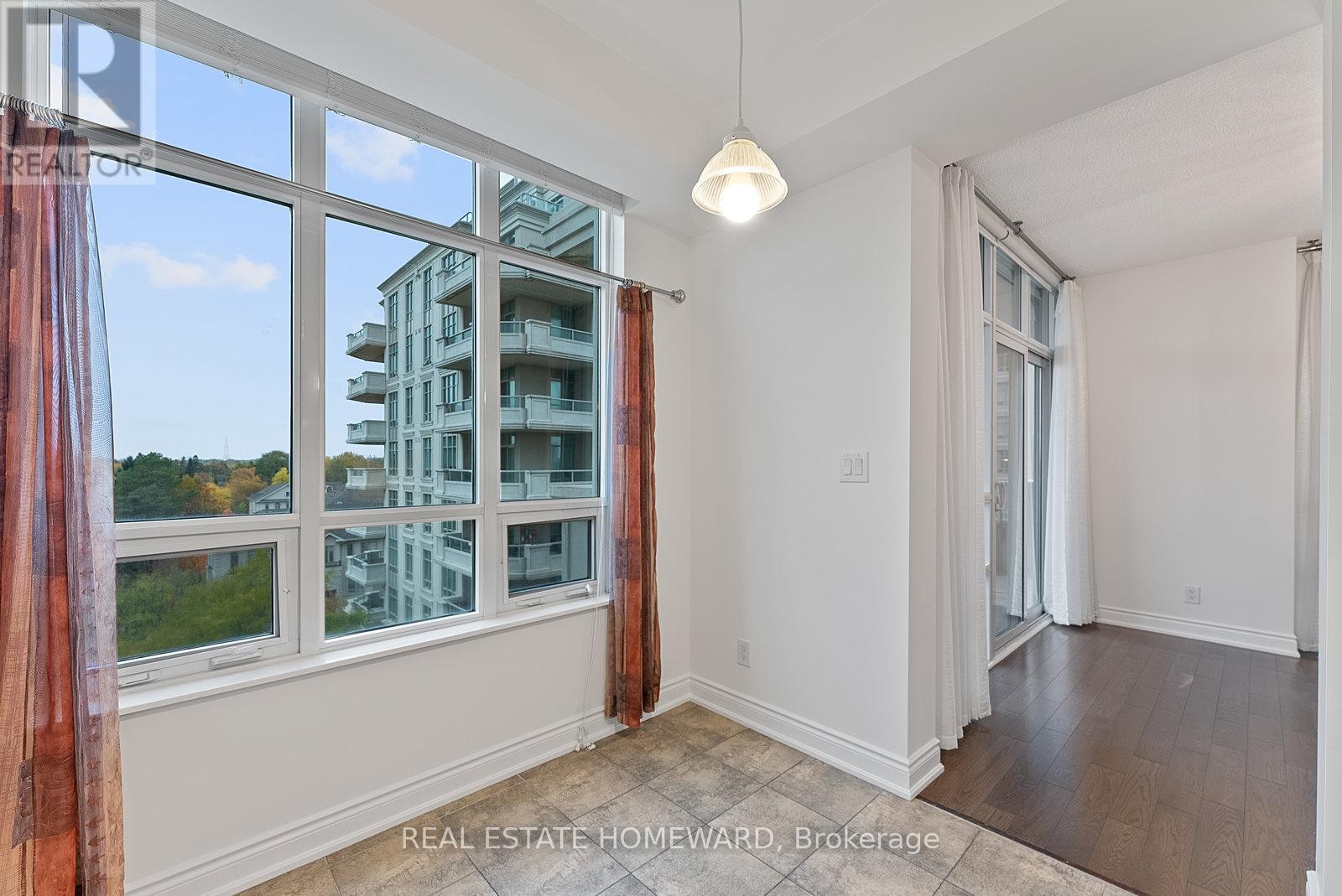 












714 - 10 BLOORVIEW PLACE

,
Toronto (Don Valley Village),




Ontario
M2J0B1

