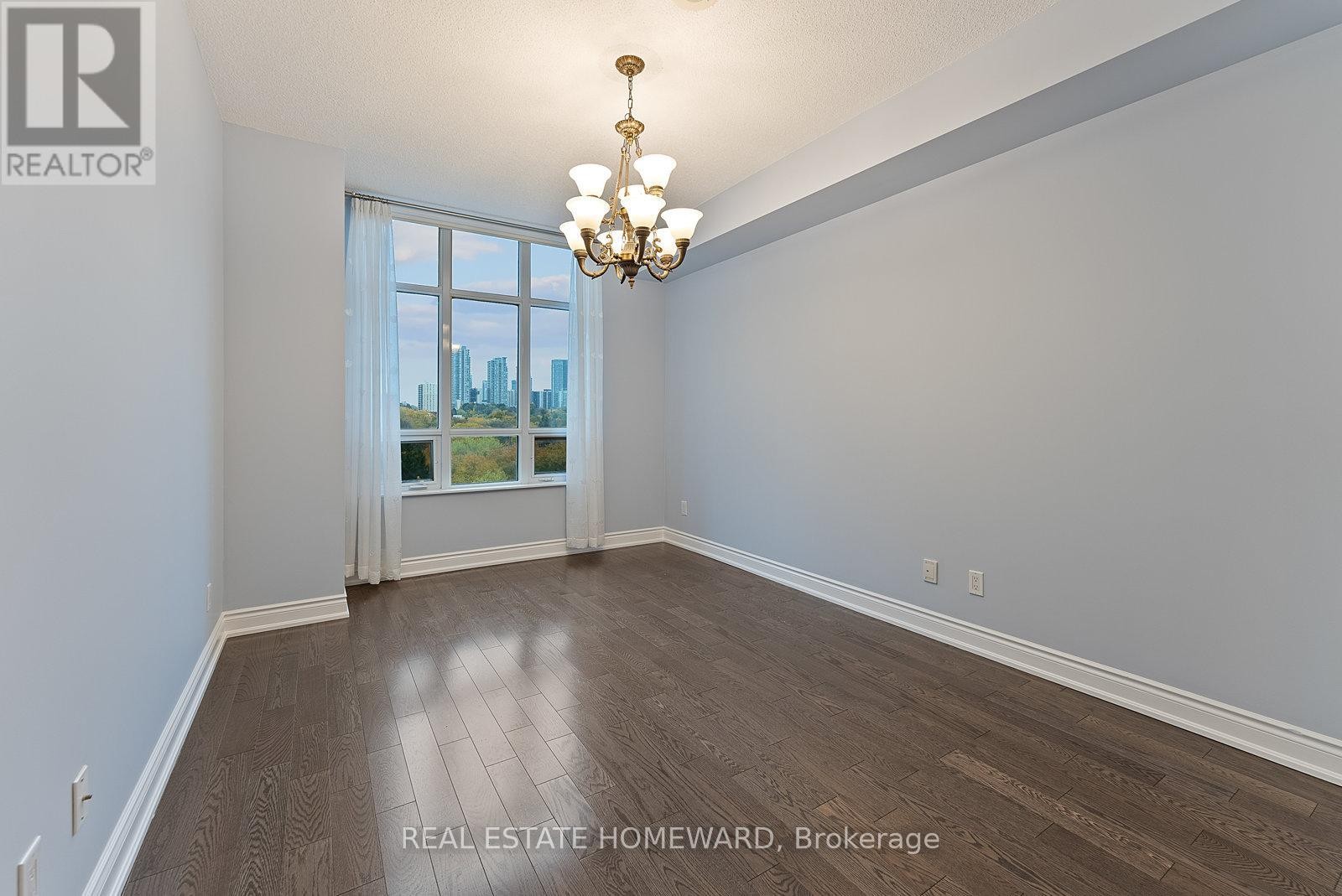 












714 - 10 BLOORVIEW PLACE

,
Toronto (Don Valley Village),




Ontario
M2J0B1

