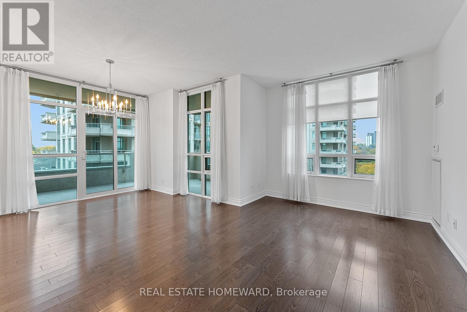 












714 - 10 BLOORVIEW PLACE

,
Toronto (Don Valley Village),




Ontario
M2J0B1

