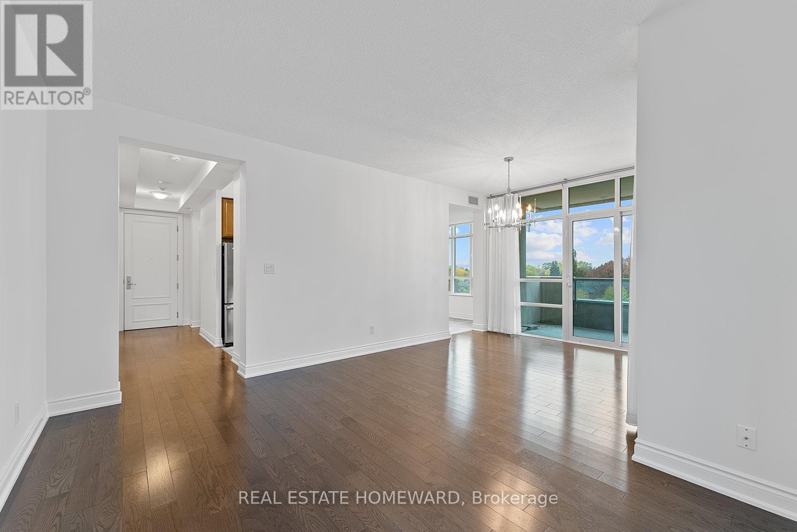 












714 - 10 BLOORVIEW PLACE

,
Toronto (Don Valley Village),




Ontario
M2J0B1

