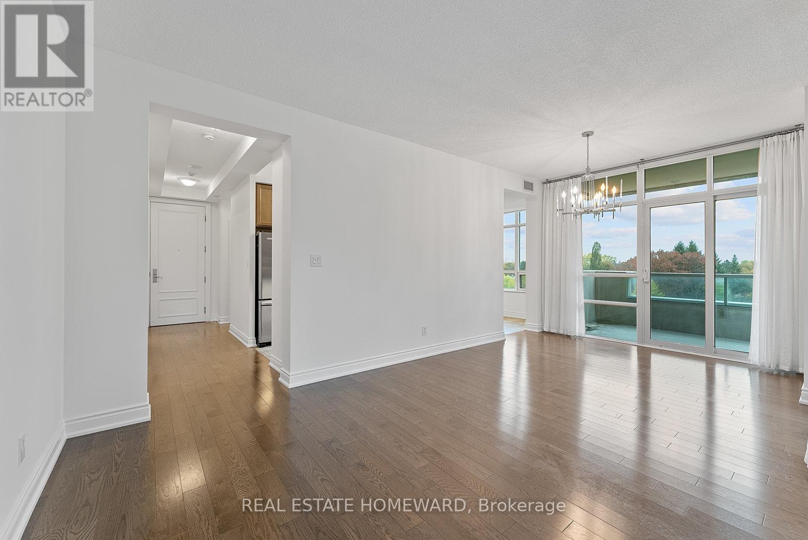 












714 - 10 BLOORVIEW PLACE

,
Toronto (Don Valley Village),




Ontario
M2J0B1

