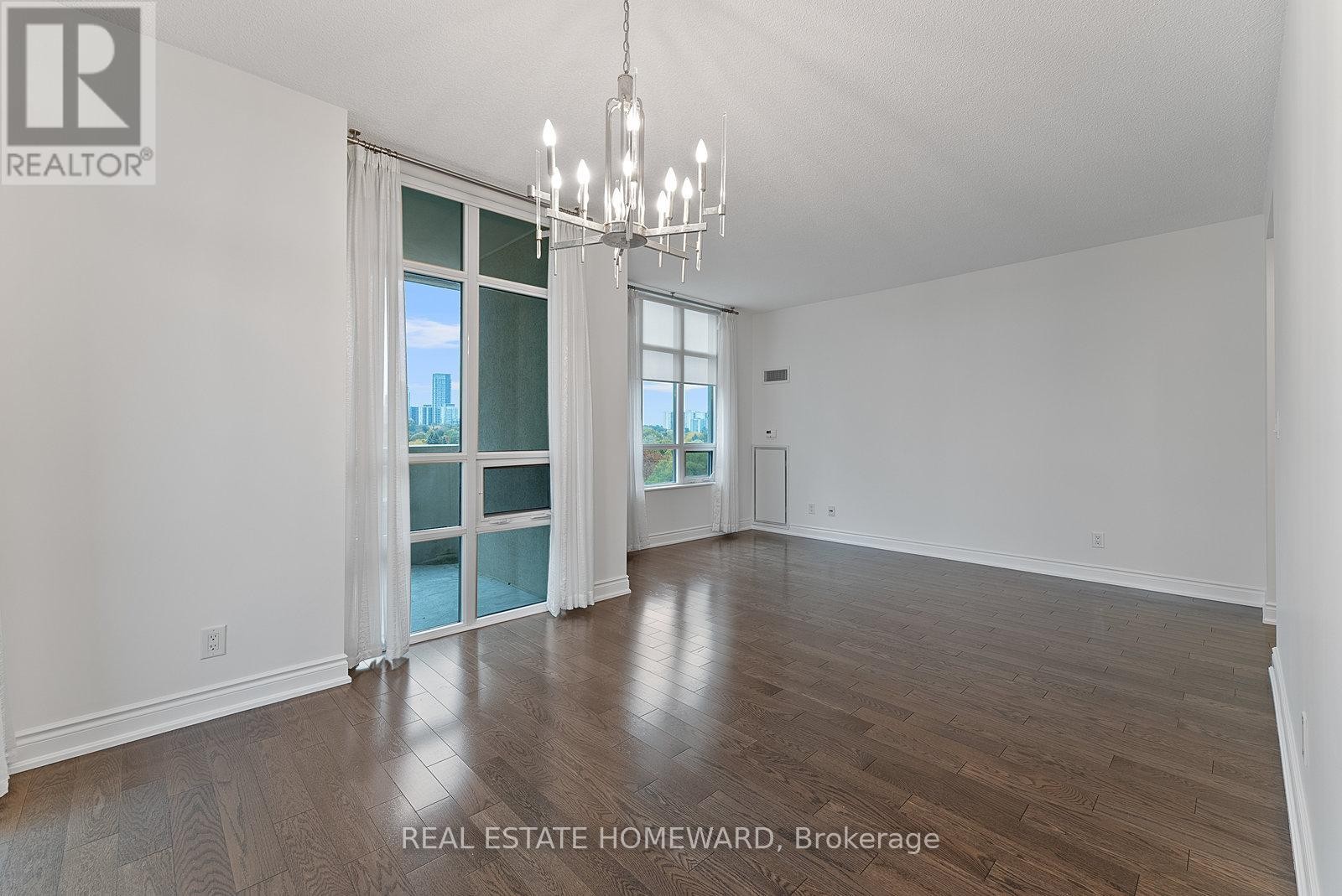 












714 - 10 BLOORVIEW PLACE

,
Toronto (Don Valley Village),




Ontario
M2J0B1

