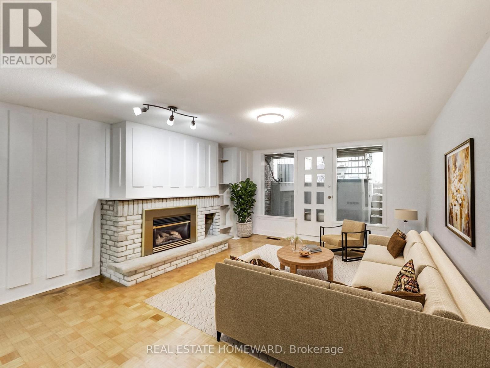 












183 MADISON AVENUE

,
Toronto (Annex),




Ontario
M5R2S6

