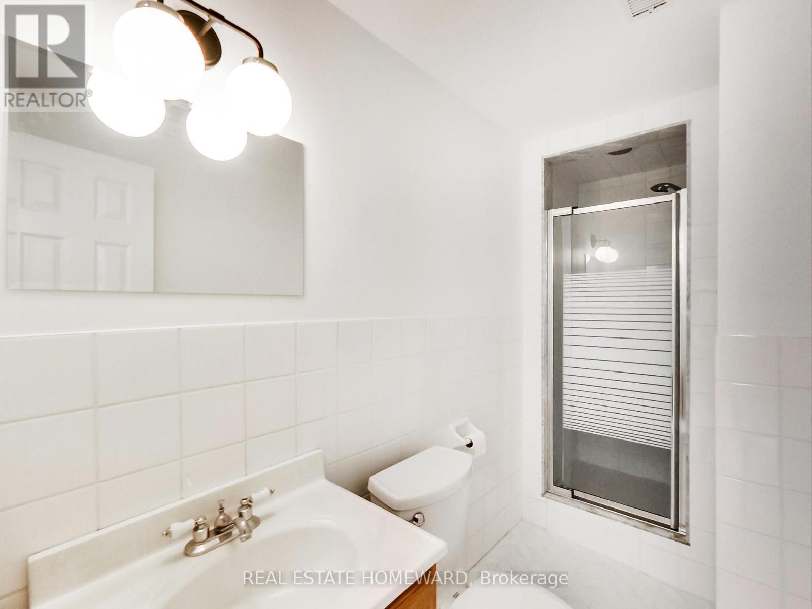 












183 MADISON AVENUE

,
Toronto (Annex),




Ontario
M5R2S6

