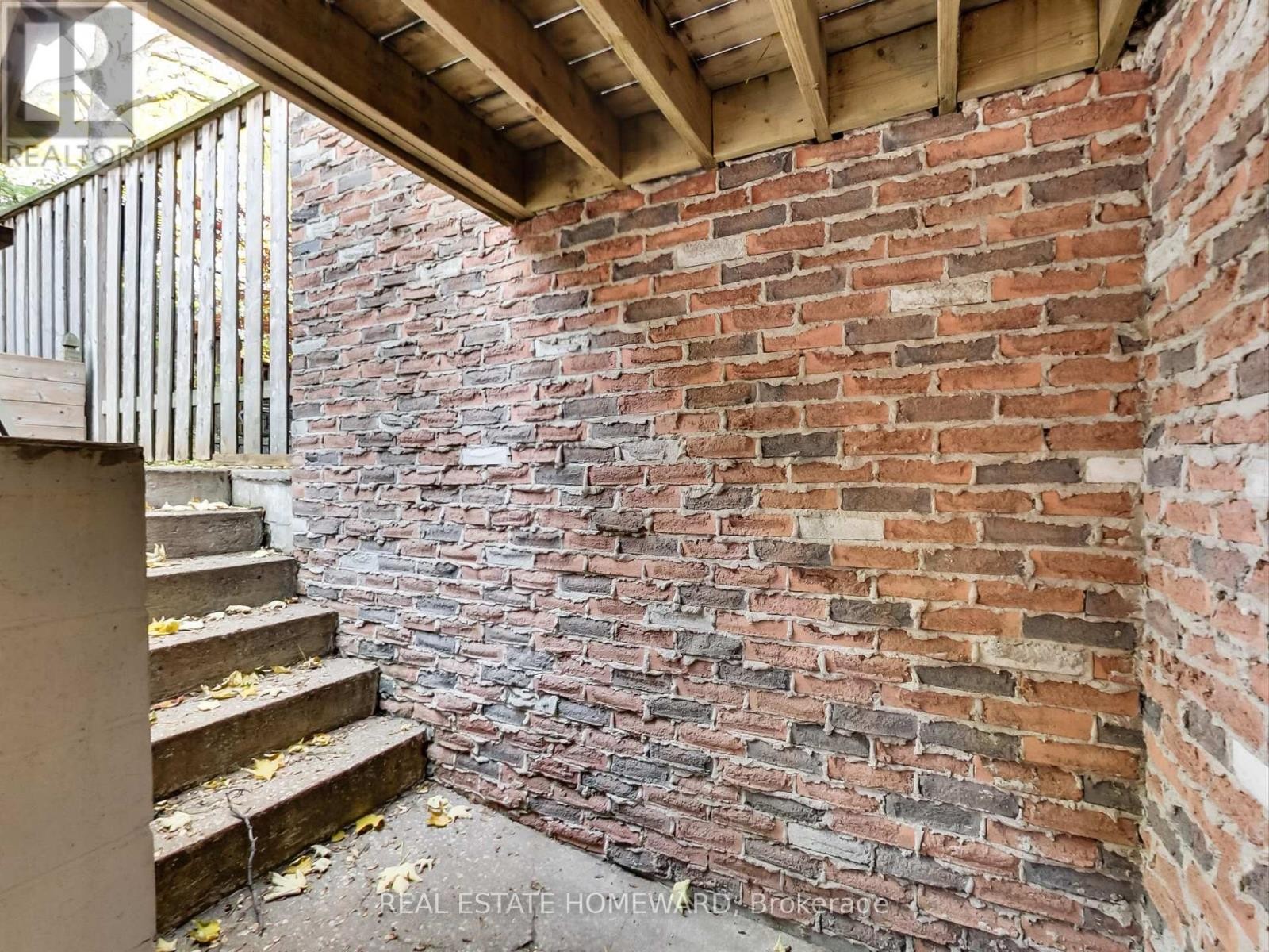 












183 MADISON AVENUE

,
Toronto (Annex),




Ontario
M5R2S6

