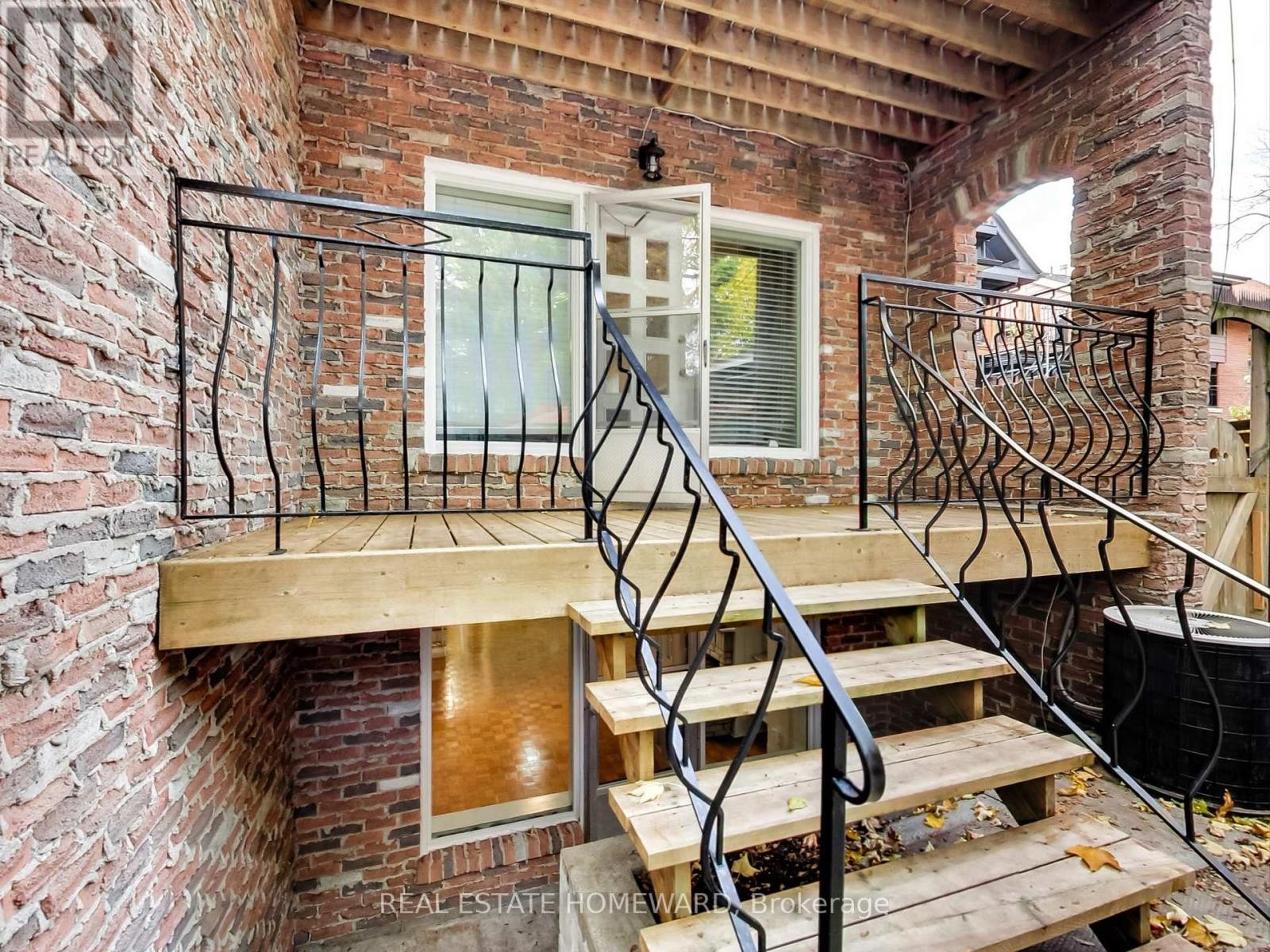 












183 MADISON AVENUE

,
Toronto (Annex),




Ontario
M5R2S6

