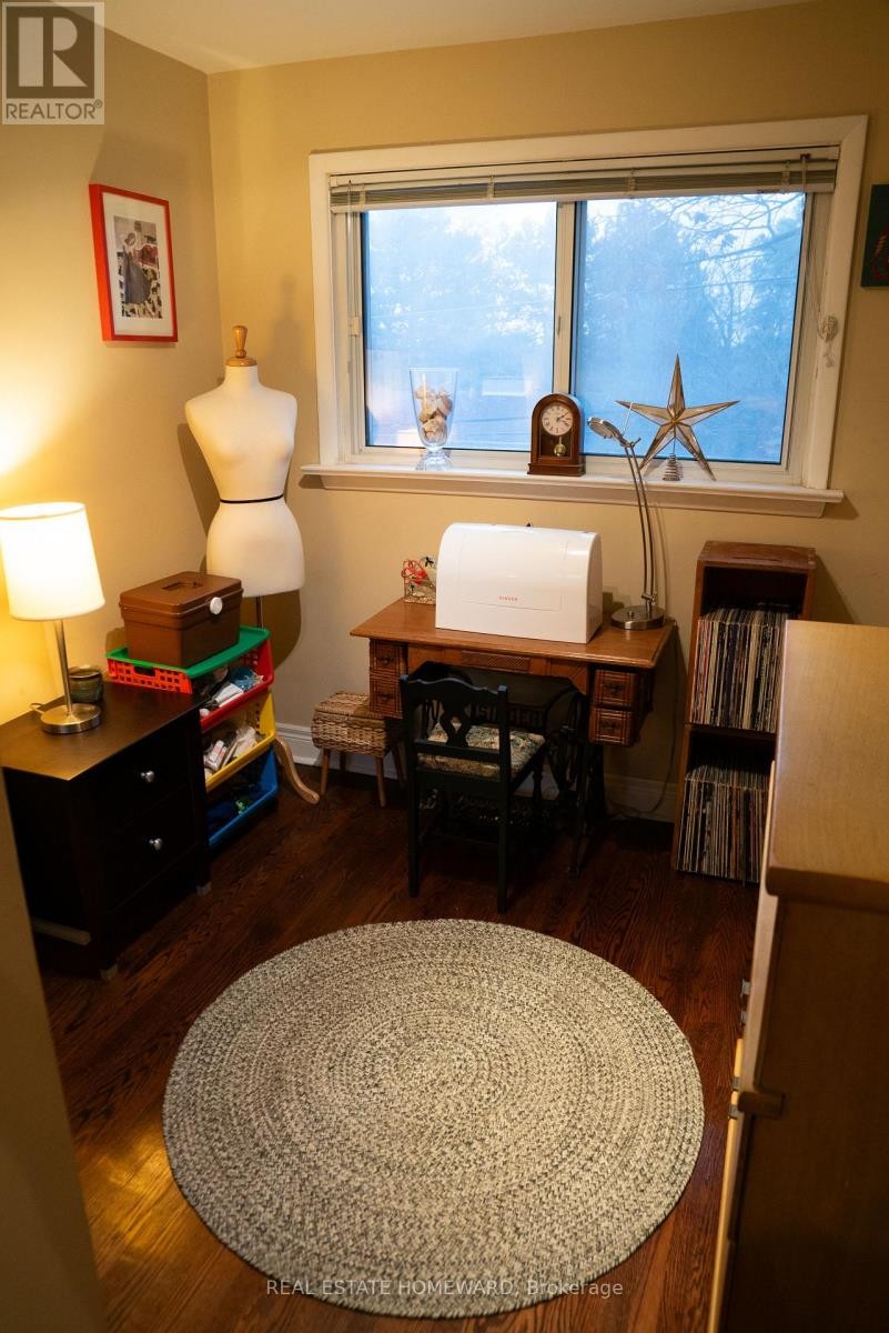 












35 VALENTINE DRIVE

,
Toronto (Parkwoods-Donalda),




Ontario
M3A3J7

