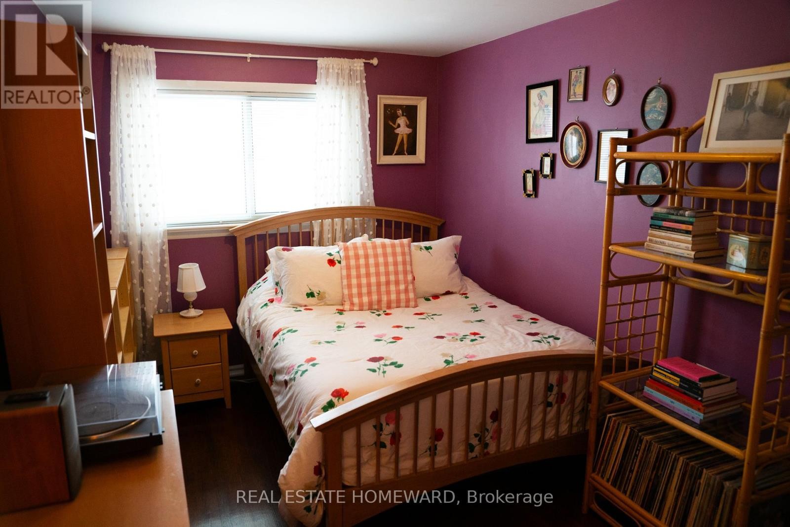 












35 VALENTINE DRIVE

,
Toronto (Parkwoods-Donalda),




Ontario
M3A3J7

