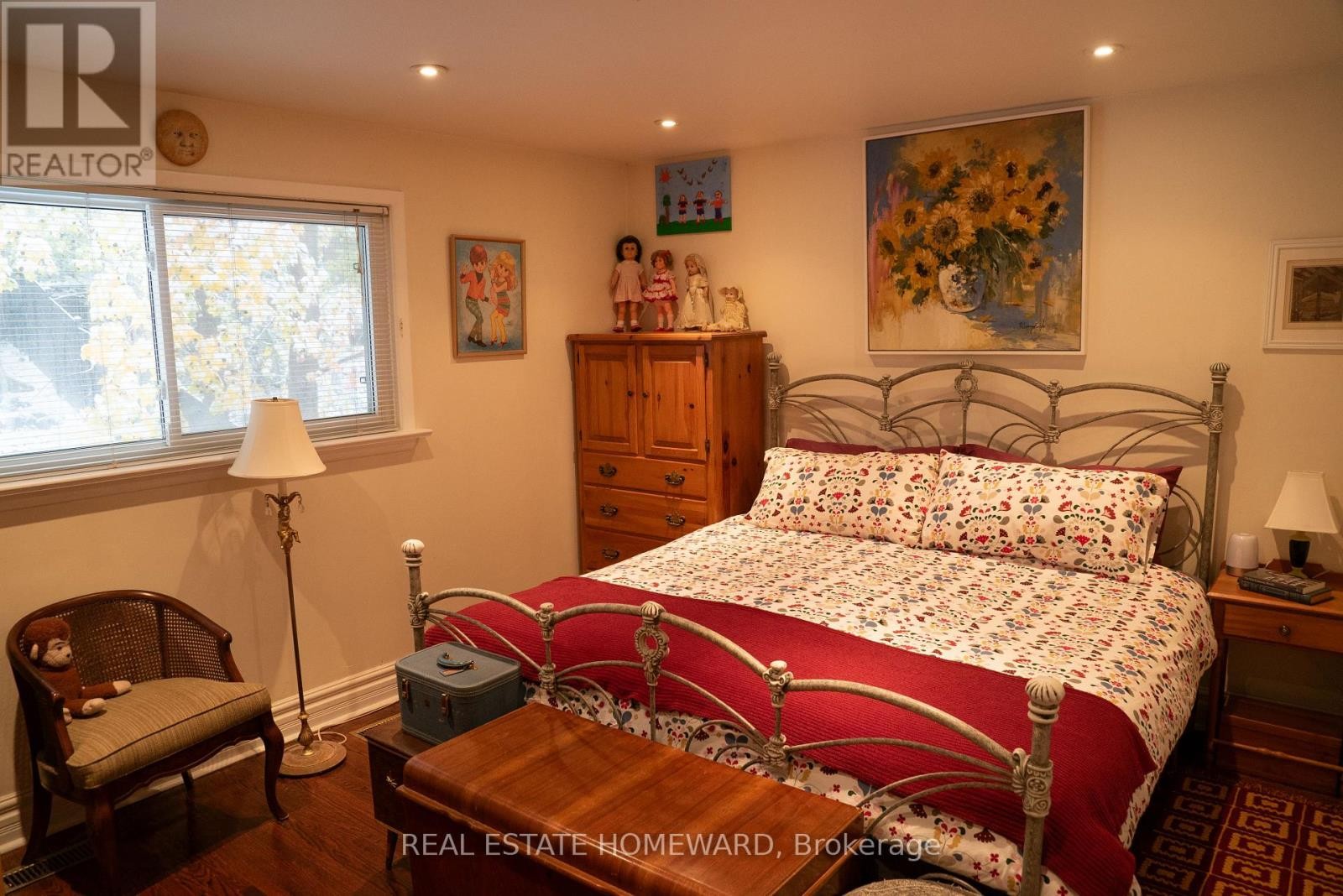 












35 VALENTINE DRIVE

,
Toronto (Parkwoods-Donalda),




Ontario
M3A3J7

