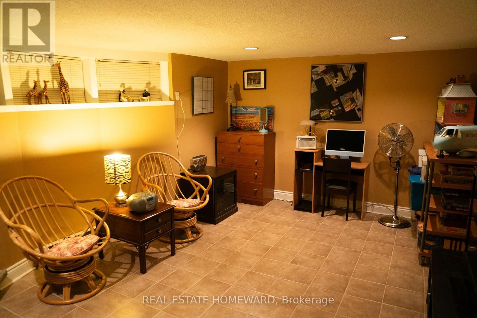 












35 VALENTINE DRIVE

,
Toronto (Parkwoods-Donalda),




Ontario
M3A3J7

