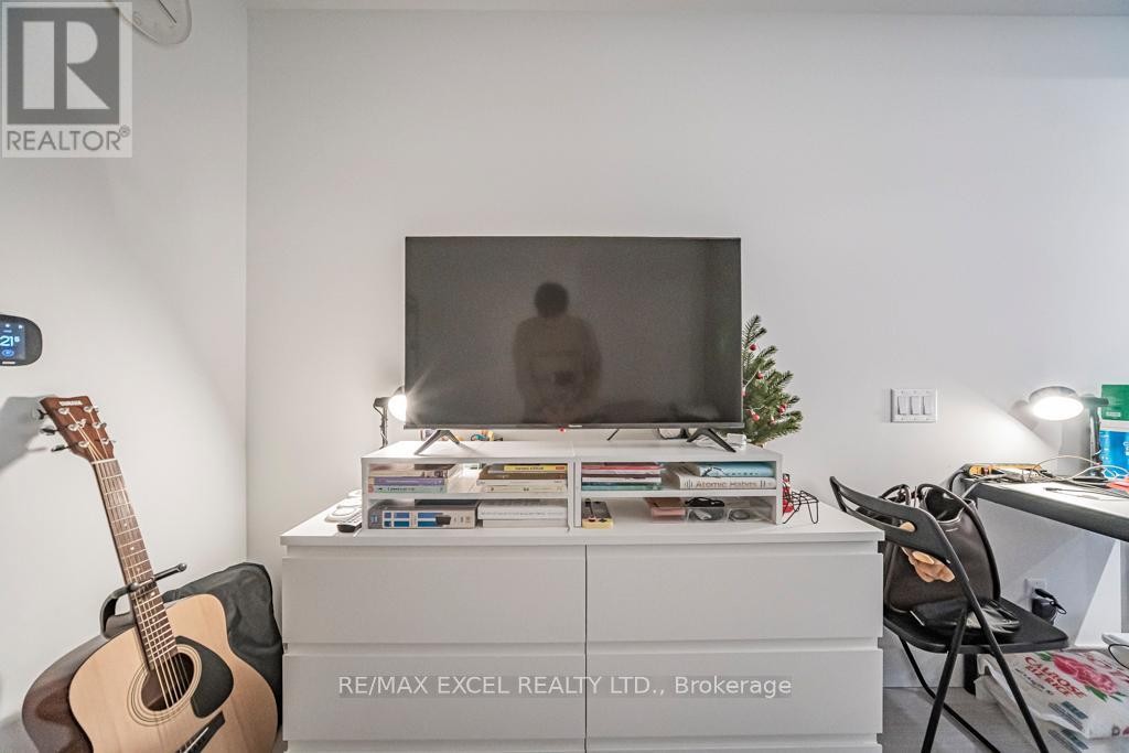 












302 - 625 SHEPPARD AVENUE E

,
Toronto (Bayview Village),




Ontario
M2K1B5

