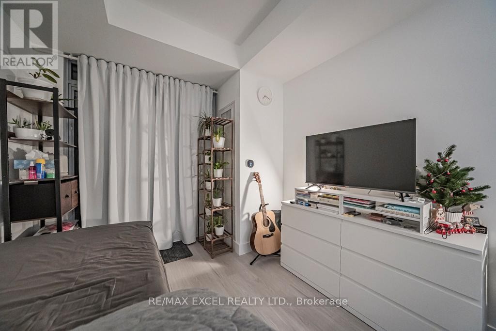 












302 - 625 SHEPPARD AVENUE E

,
Toronto (Bayview Village),




Ontario
M2K1B5

