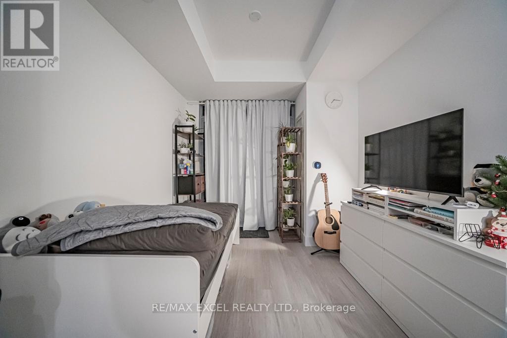 












302 - 625 SHEPPARD AVENUE E

,
Toronto (Bayview Village),




Ontario
M2K1B5

