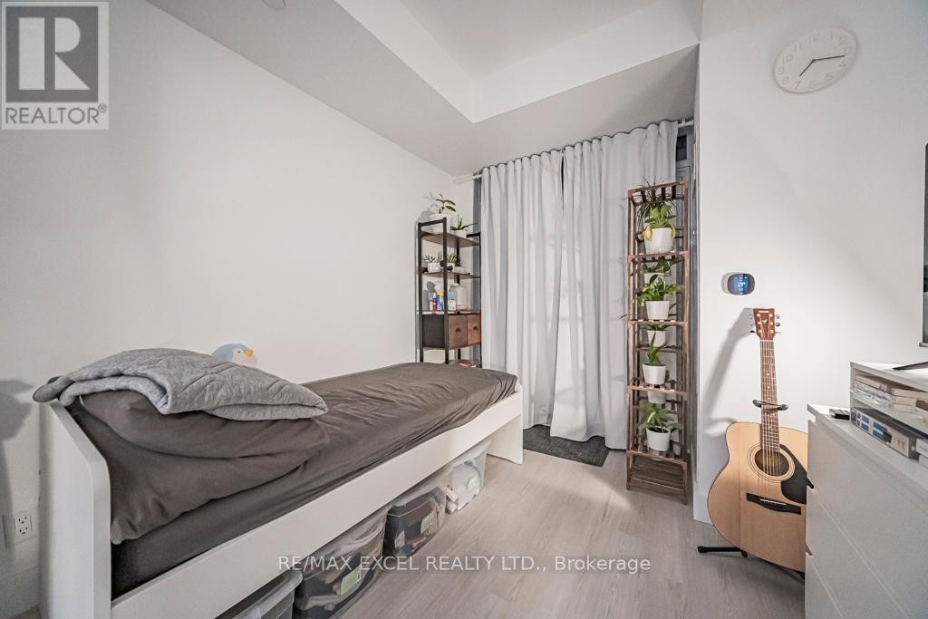 












302 - 625 SHEPPARD AVENUE E

,
Toronto (Bayview Village),




Ontario
M2K1B5

