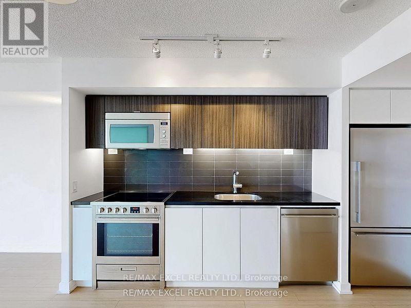 












3911 - 85 QUEENS WHARF ROAD

,
Toronto (Waterfront Communities),




Ontario
M5V0J9

