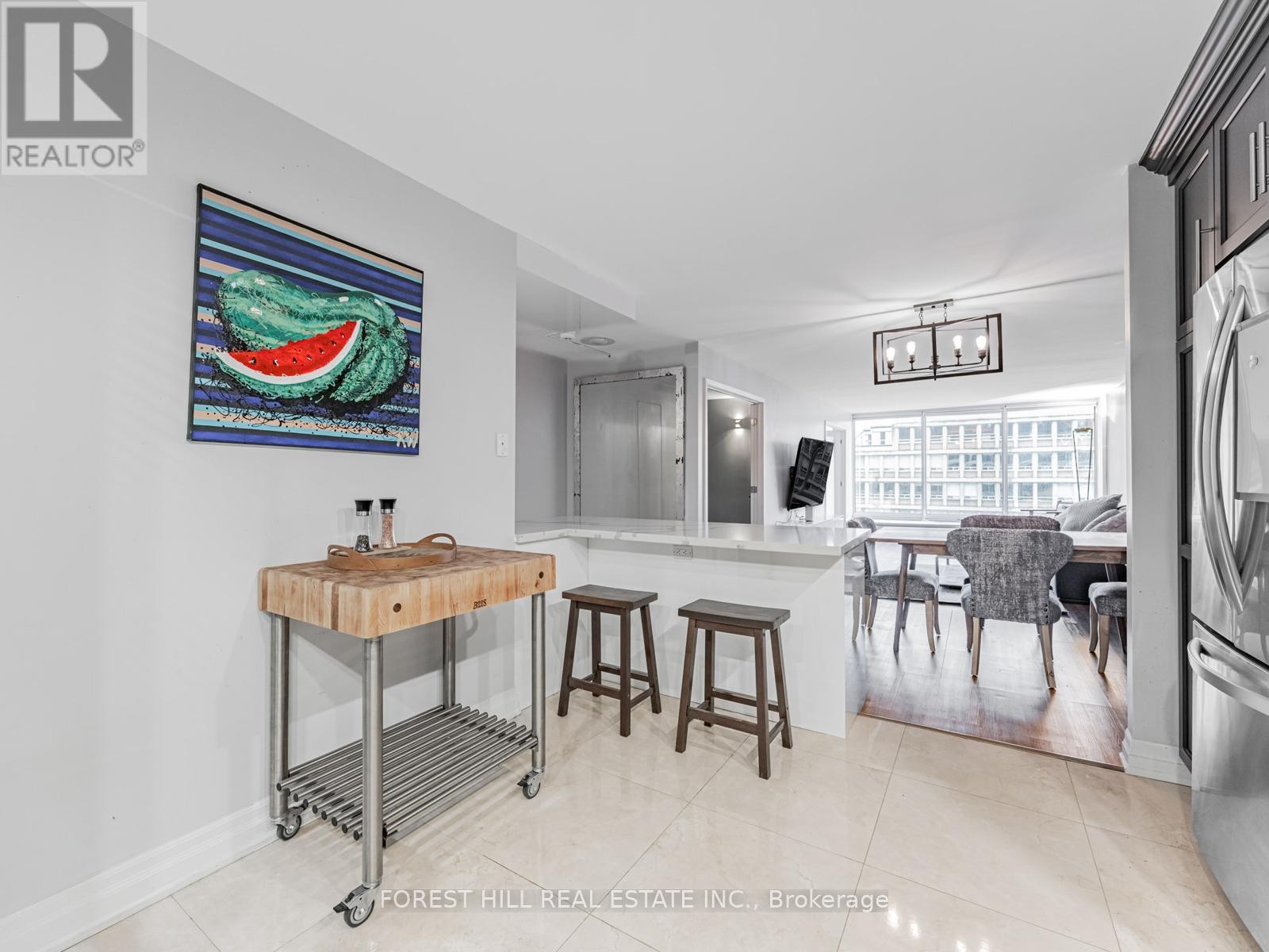 












1306 - 110 BLOOR STREET W

,
Toronto (Annex),




Ontario
M5S2W7

