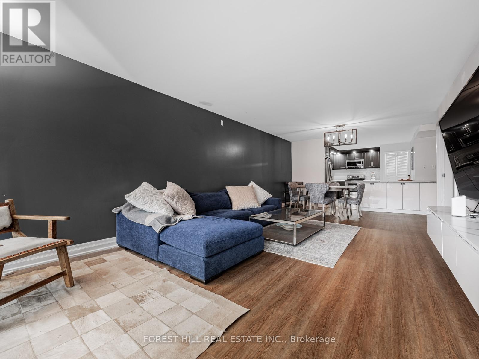 












1306 - 110 BLOOR STREET W

,
Toronto (Annex),




Ontario
M5S2W7

