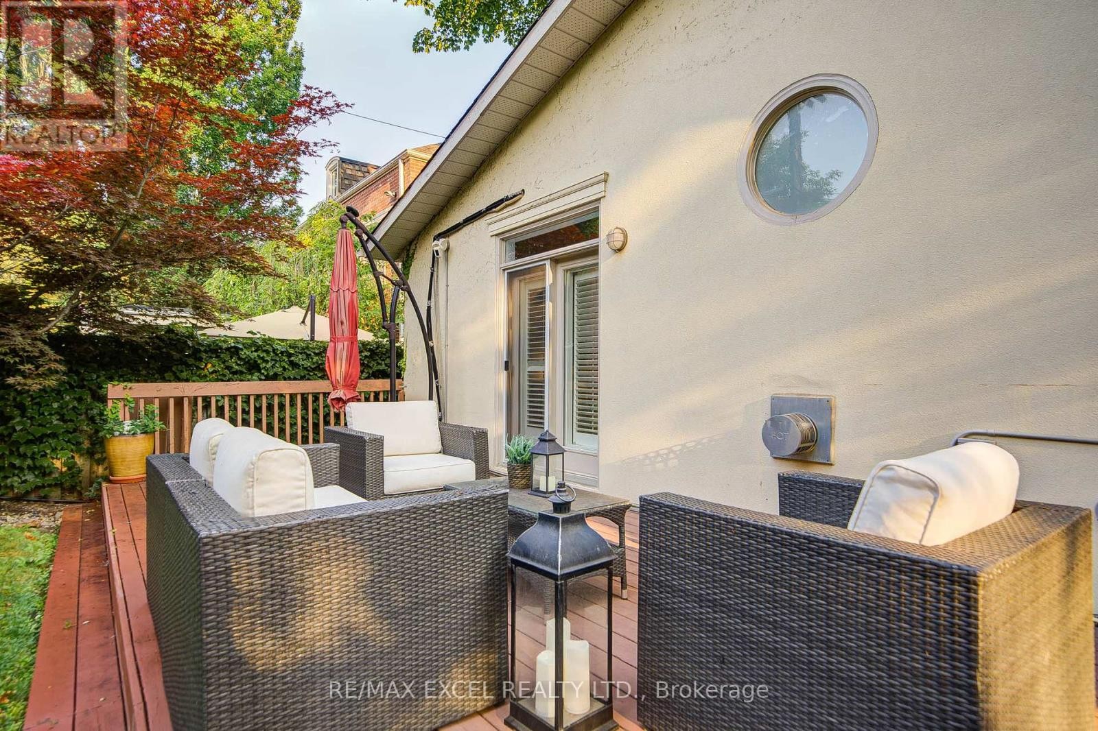 












3 SILVERWOOD AVENUE

,
Toronto (Forest Hill South),




Ontario
M5P1W3

