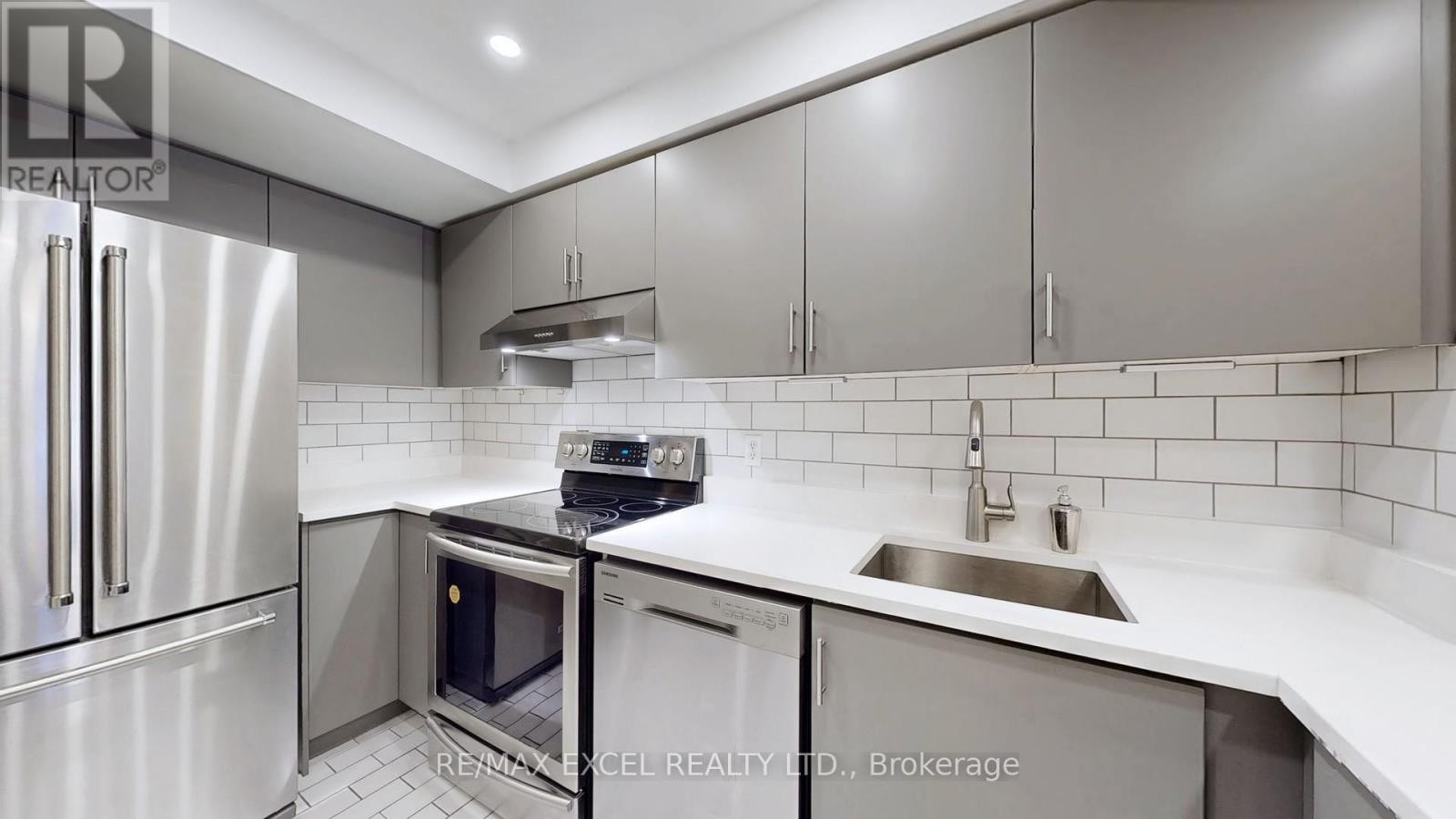 












111 - 1210 DON MILLS ROAD

,
Toronto (Banbury-Don Mills),




Ontario
M3B3N9

