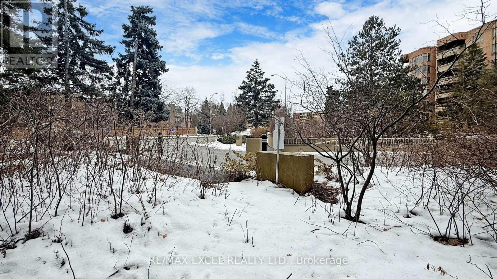 












111 - 1210 DON MILLS ROAD

,
Toronto (Banbury-Don Mills),




Ontario
M3B3N9

