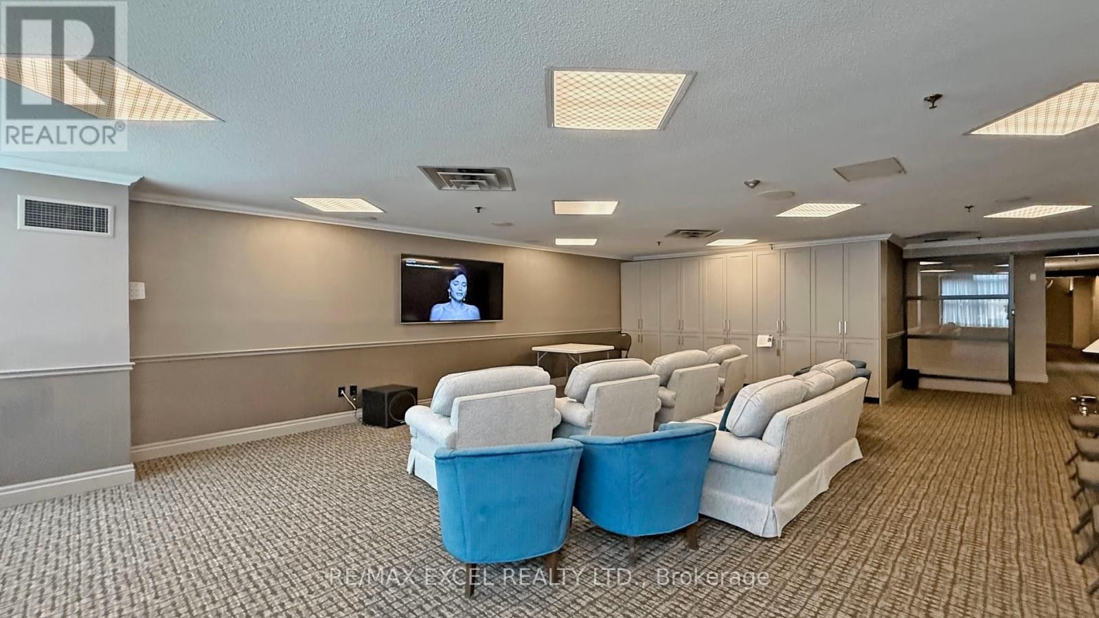 












111 - 1210 DON MILLS ROAD

,
Toronto (Banbury-Don Mills),




Ontario
M3B3N9

