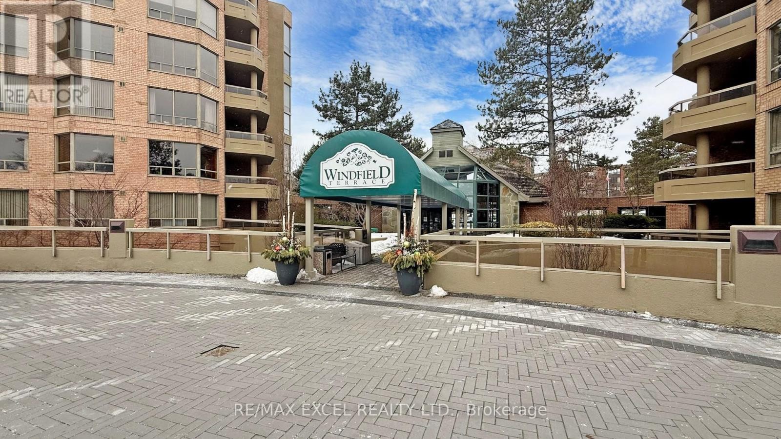 












111 - 1210 DON MILLS ROAD

,
Toronto (Banbury-Don Mills),




Ontario
M3B3N9

