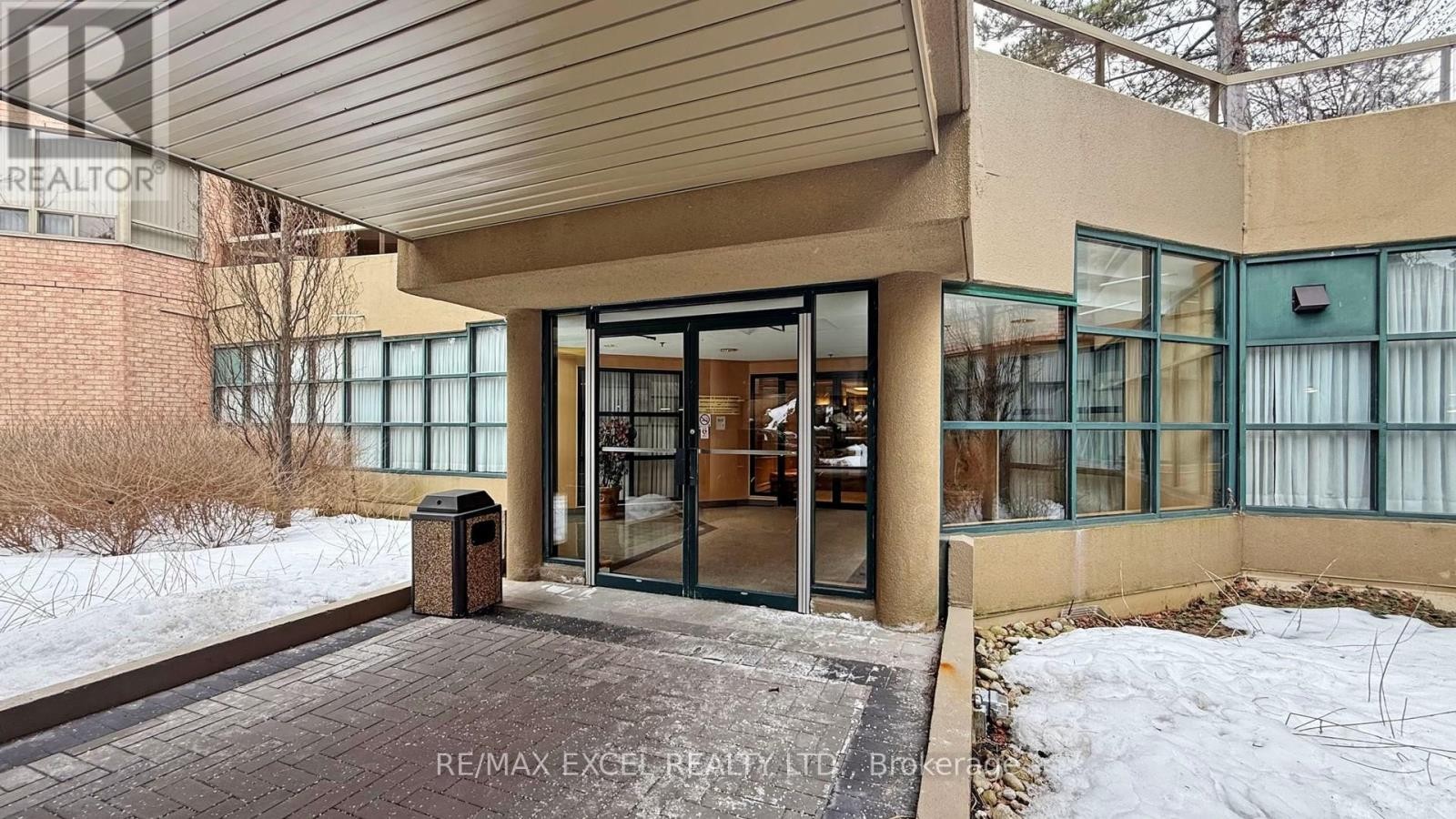 












111 - 1210 DON MILLS ROAD

,
Toronto (Banbury-Don Mills),




Ontario
M3B3N9

