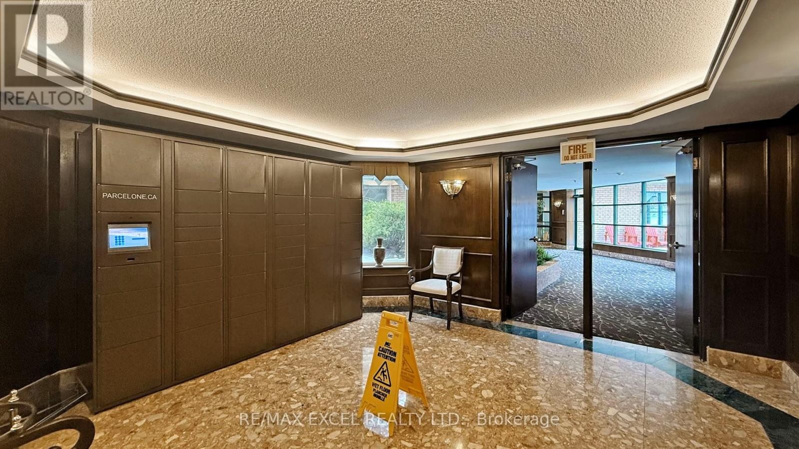 












111 - 1210 DON MILLS ROAD

,
Toronto (Banbury-Don Mills),




Ontario
M3B3N9

