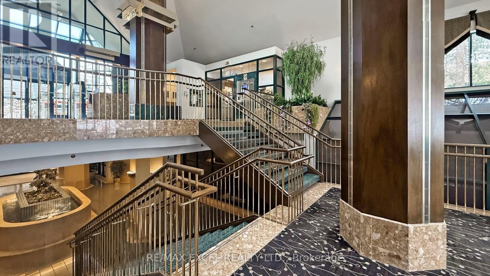 












111 - 1210 DON MILLS ROAD

,
Toronto (Banbury-Don Mills),




Ontario
M3B3N9

