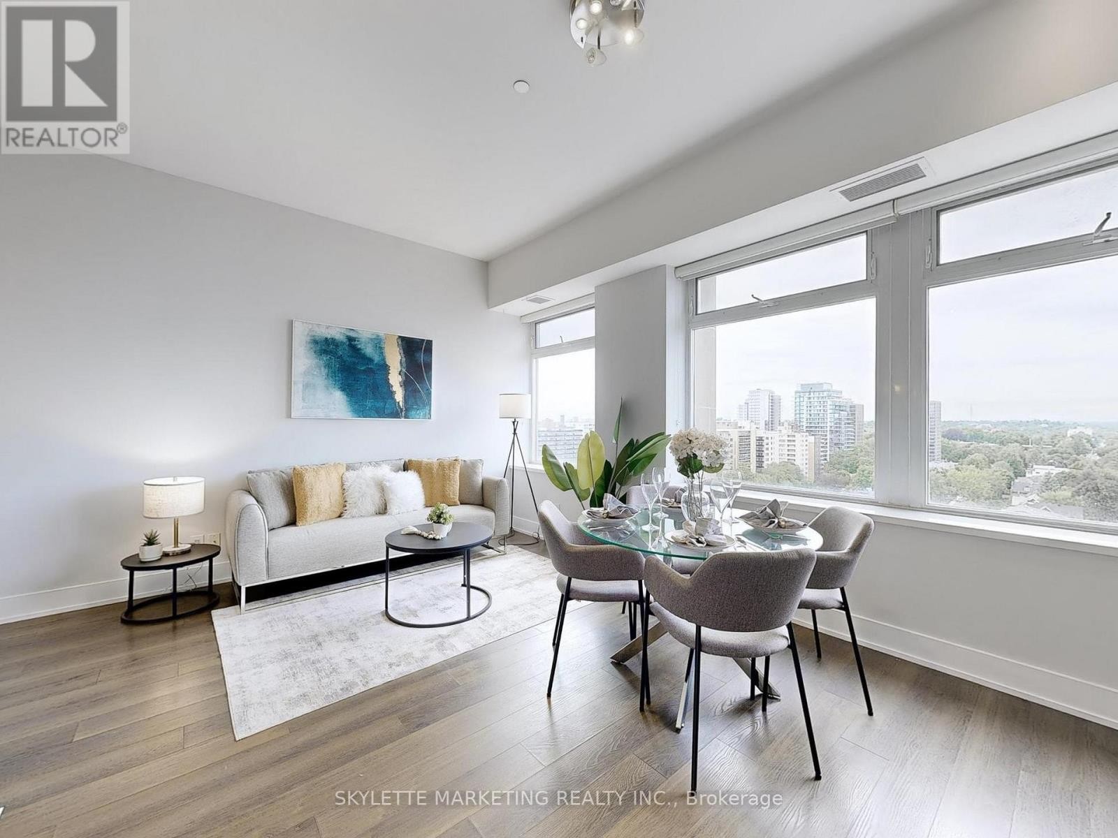 












1128 - 111 ST CLAIR AVENUE W

,
Toronto (Yonge-St. Clair),




Ontario
M4V1N5

