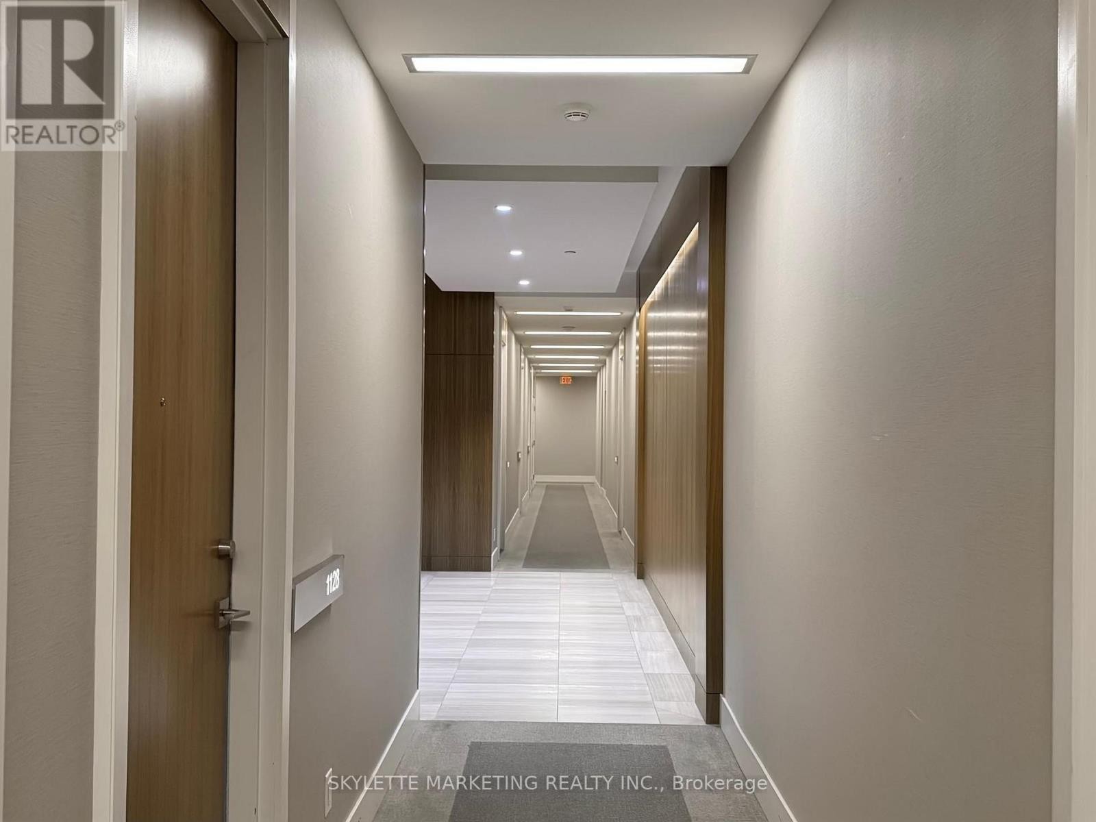 












1128 - 111 ST CLAIR AVENUE W

,
Toronto (Yonge-St. Clair),




Ontario
M4V1N5

