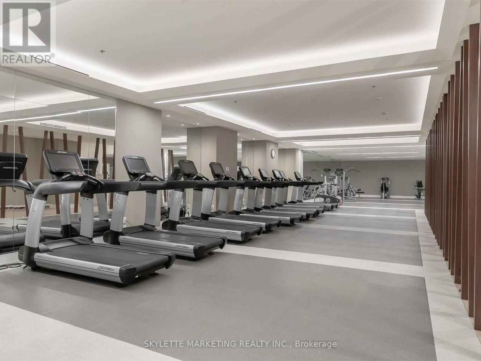 












1128 - 111 ST CLAIR AVENUE W

,
Toronto (Yonge-St. Clair),




Ontario
M4V1N5

