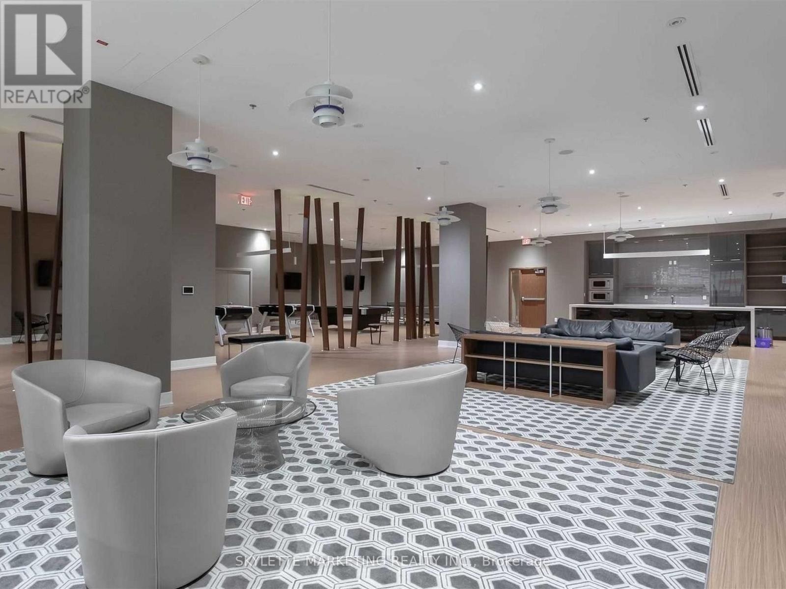 












1128 - 111 ST CLAIR AVENUE W

,
Toronto (Yonge-St. Clair),




Ontario
M4V1N5

