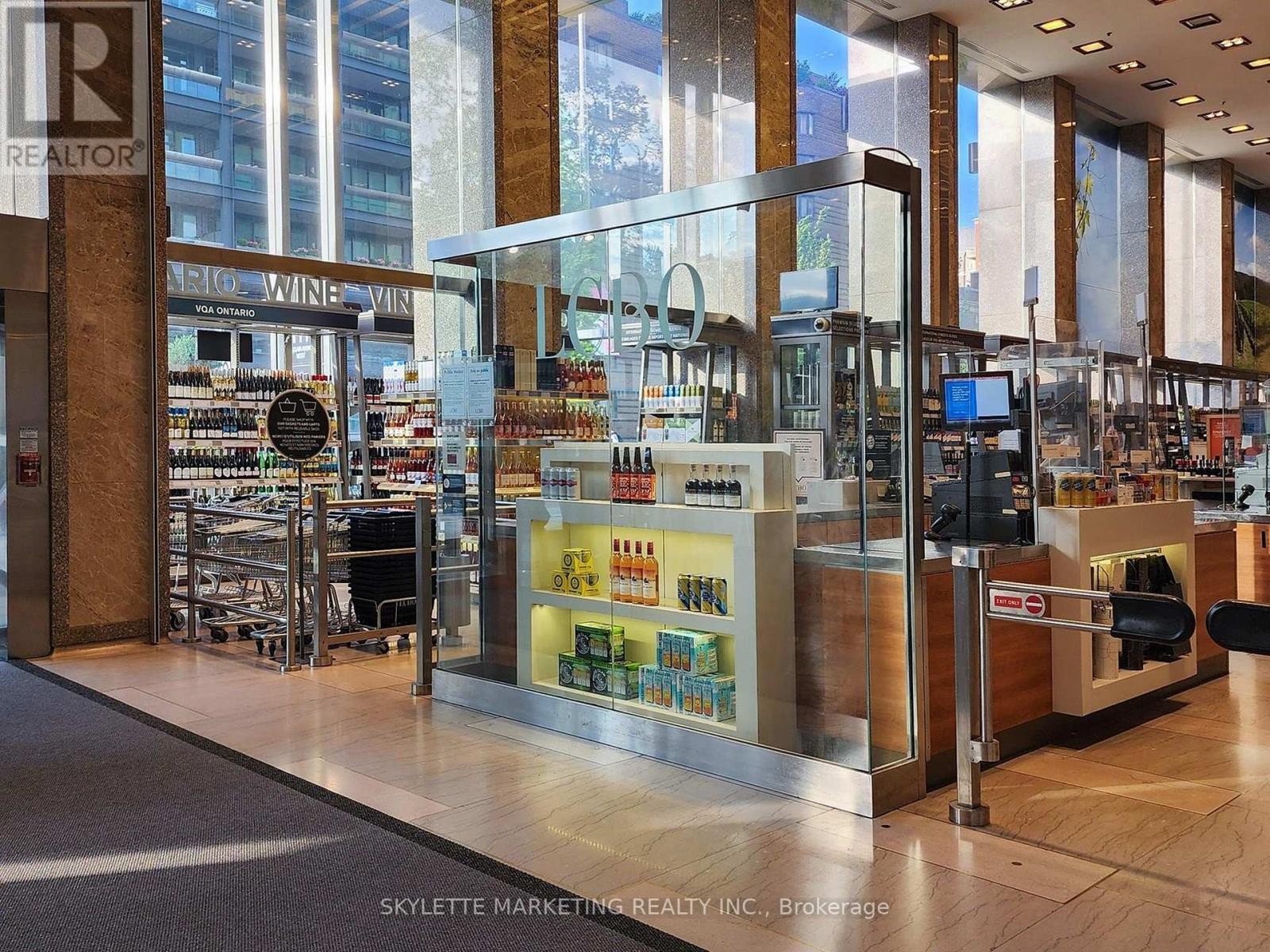 












1128 - 111 ST CLAIR AVENUE W

,
Toronto (Yonge-St. Clair),




Ontario
M4V1N5

