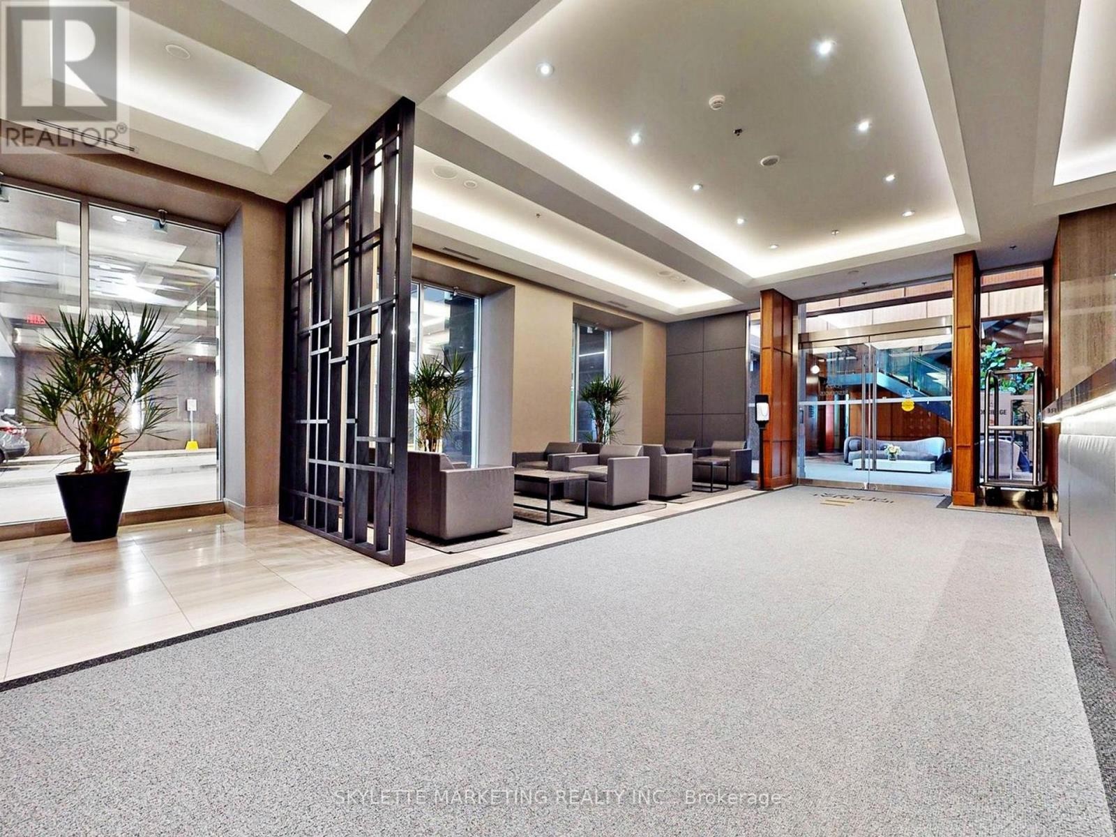 












1128 - 111 ST CLAIR AVENUE W

,
Toronto (Yonge-St. Clair),




Ontario
M4V1N5

