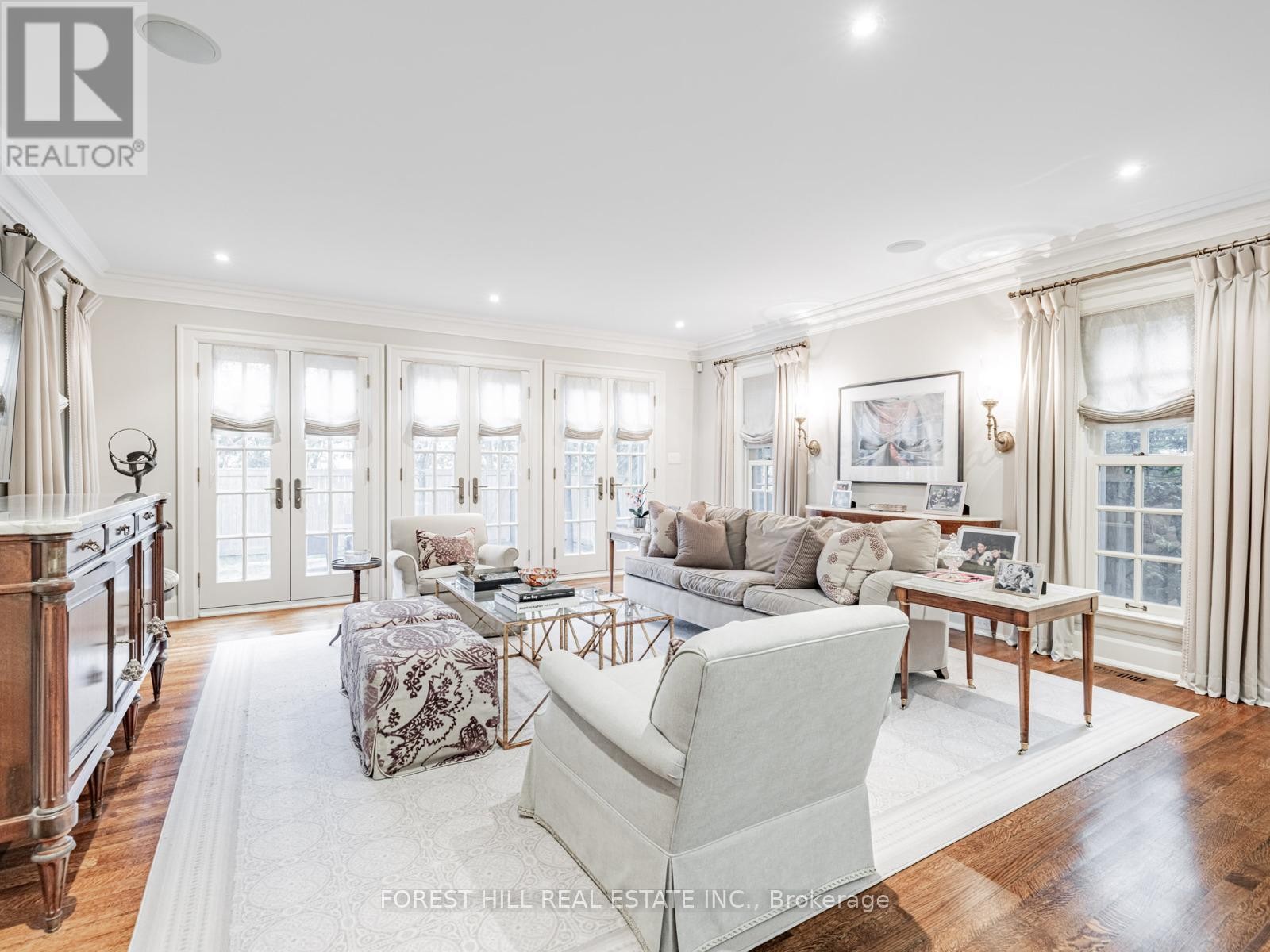 












80 OLD FOREST HILL ROAD

,
Toronto (Forest Hill South),




Ontario
M5P2R5

