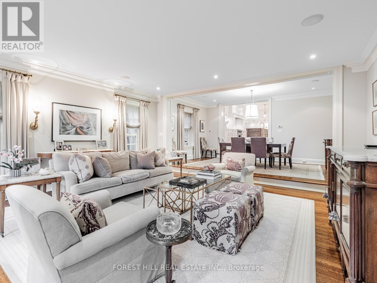 












80 OLD FOREST HILL ROAD

,
Toronto (Forest Hill South),




Ontario
M5P2R5

