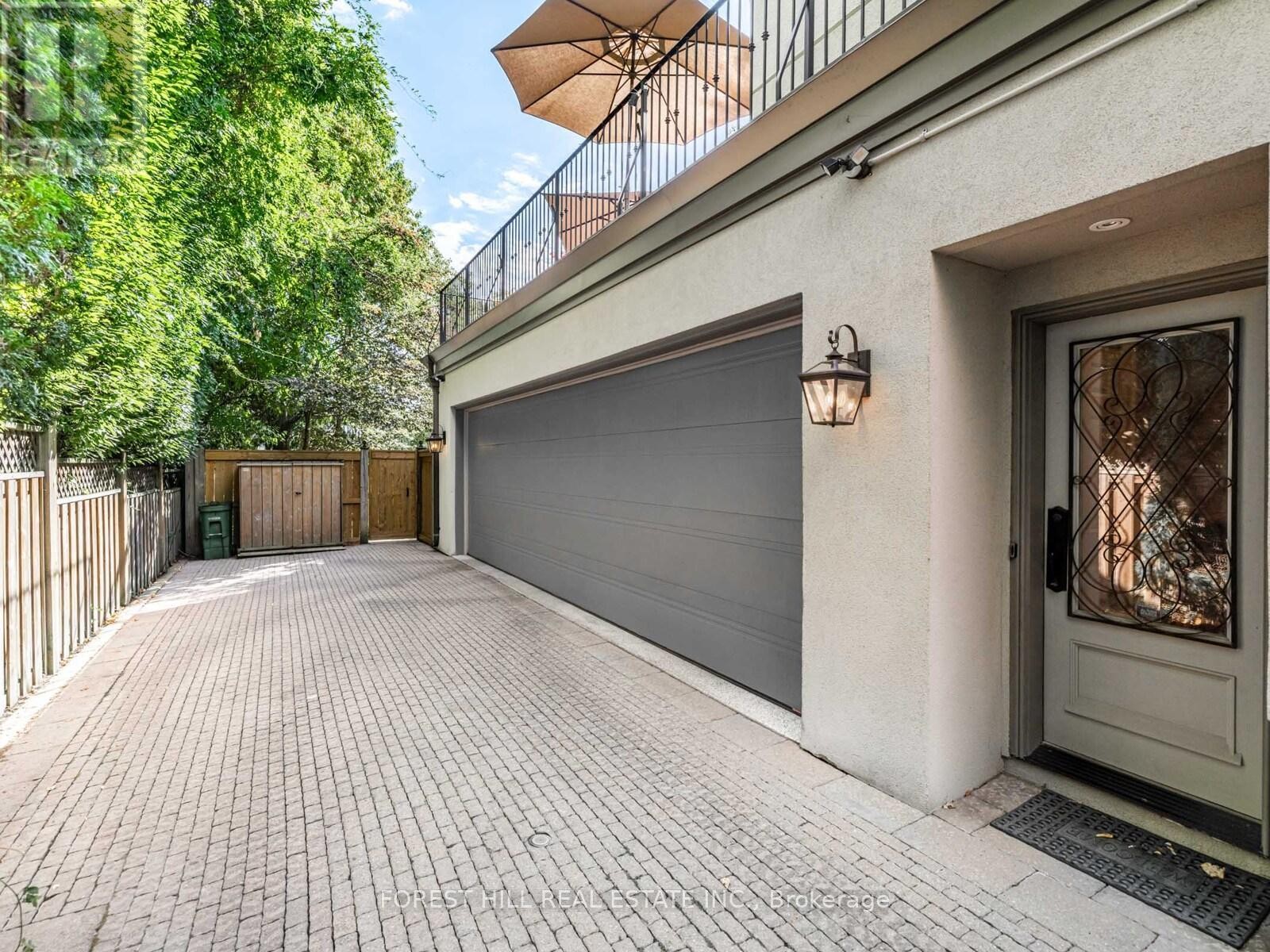 












80 OLD FOREST HILL ROAD

,
Toronto (Forest Hill South),




Ontario
M5P2R5

