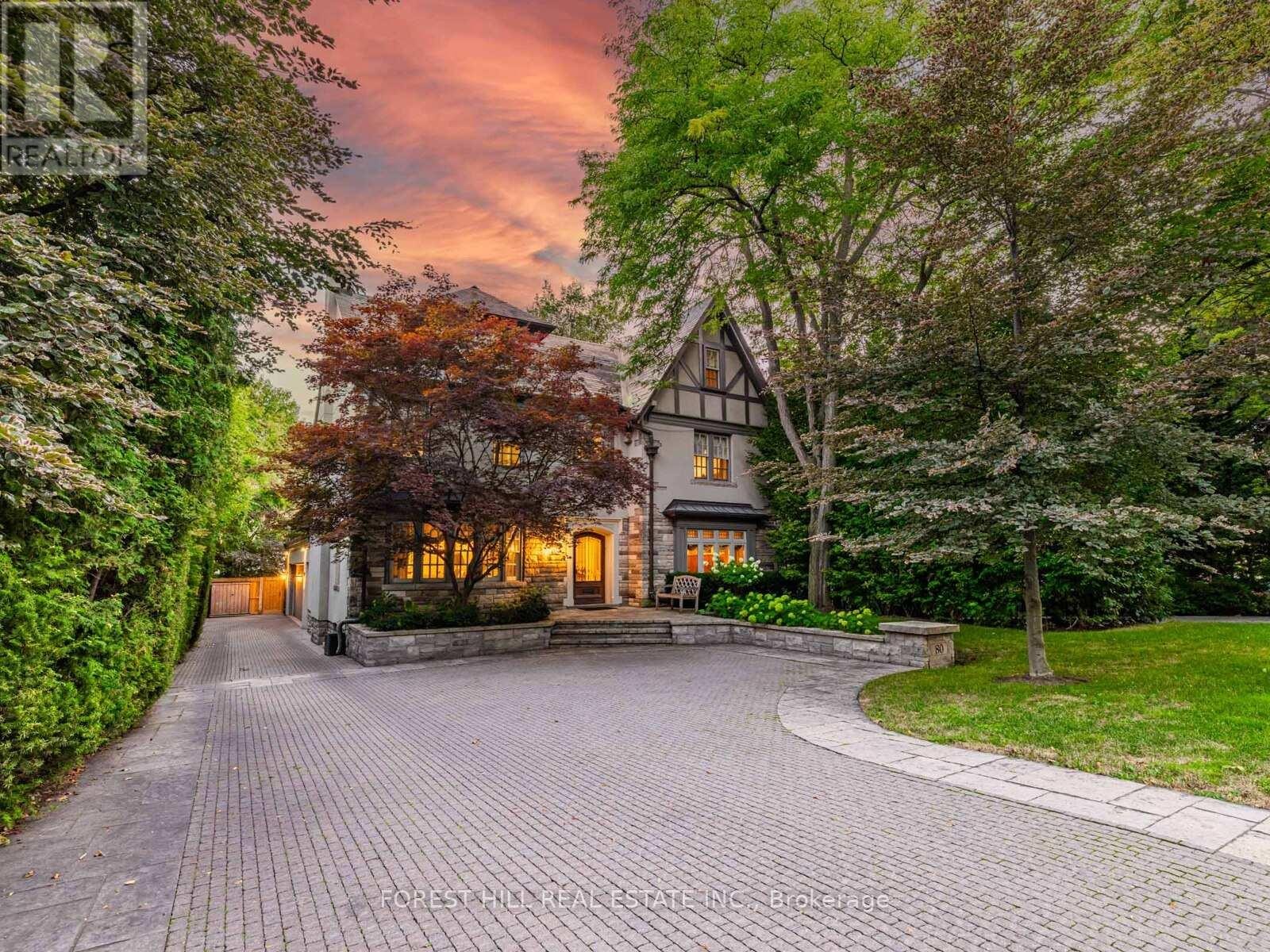 












80 OLD FOREST HILL ROAD

,
Toronto (Forest Hill South),




Ontario
M5P2R5

