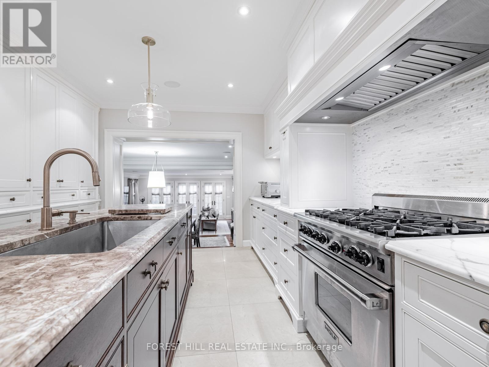 












80 OLD FOREST HILL ROAD

,
Toronto (Forest Hill South),




Ontario
M5P2R5

