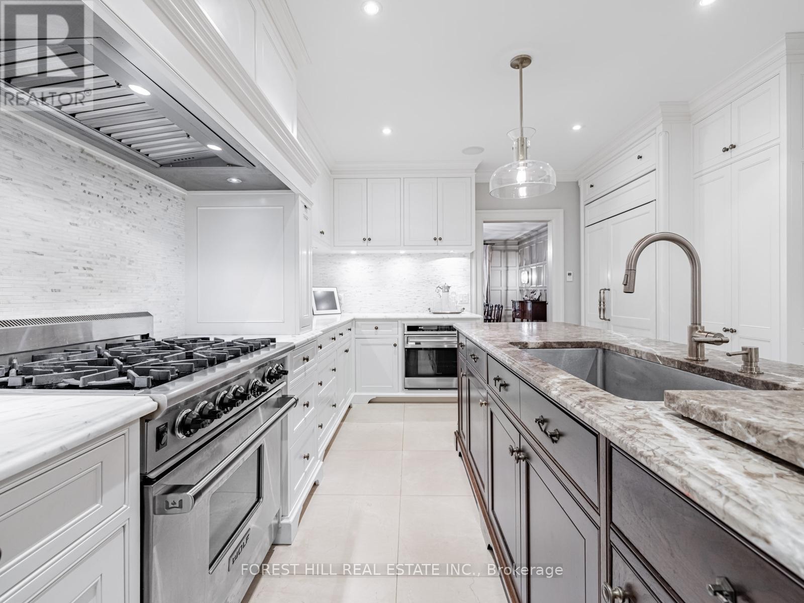 












80 OLD FOREST HILL ROAD

,
Toronto (Forest Hill South),




Ontario
M5P2R5

