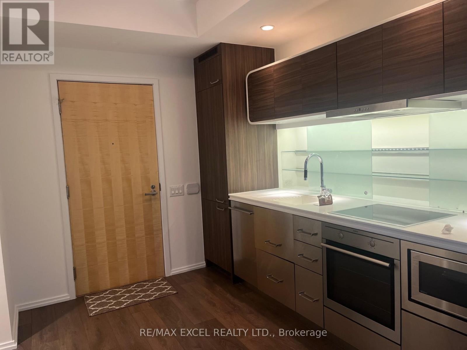 












1805 - 45 CHARLES STREET E

,
Toronto (Church-Yonge Corridor),




Ontario
M4Y0B8

