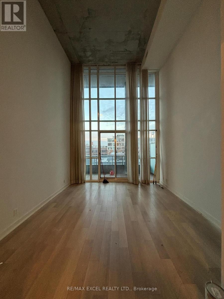 












525 - 5 HANNA AVENUE

,
Toronto (Niagara),




Ontario
M6K1X6

