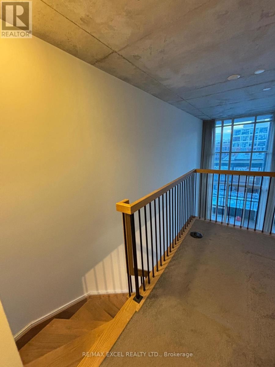 












525 - 5 HANNA AVENUE

,
Toronto (Niagara),




Ontario
M6K1X6

