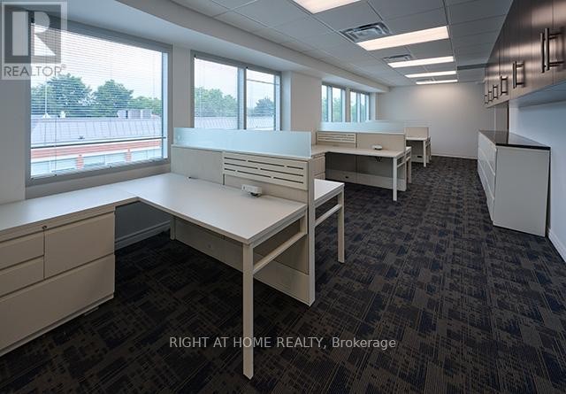 












501 - 170 SHEPPARD AVENUE E

,
Toronto (Willowdale East),




Ontario
M2N3A4

