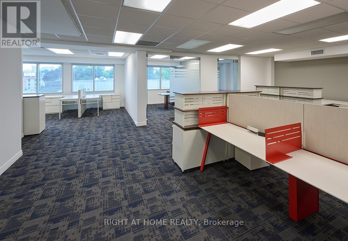 












501 - 170 SHEPPARD AVENUE E

,
Toronto (Willowdale East),




Ontario
M2N3A4

